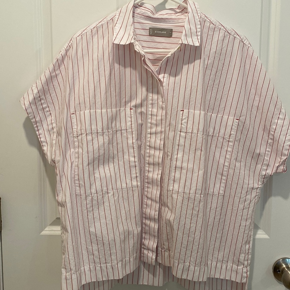 Like new Everlane short sleeve box shirt (XL)